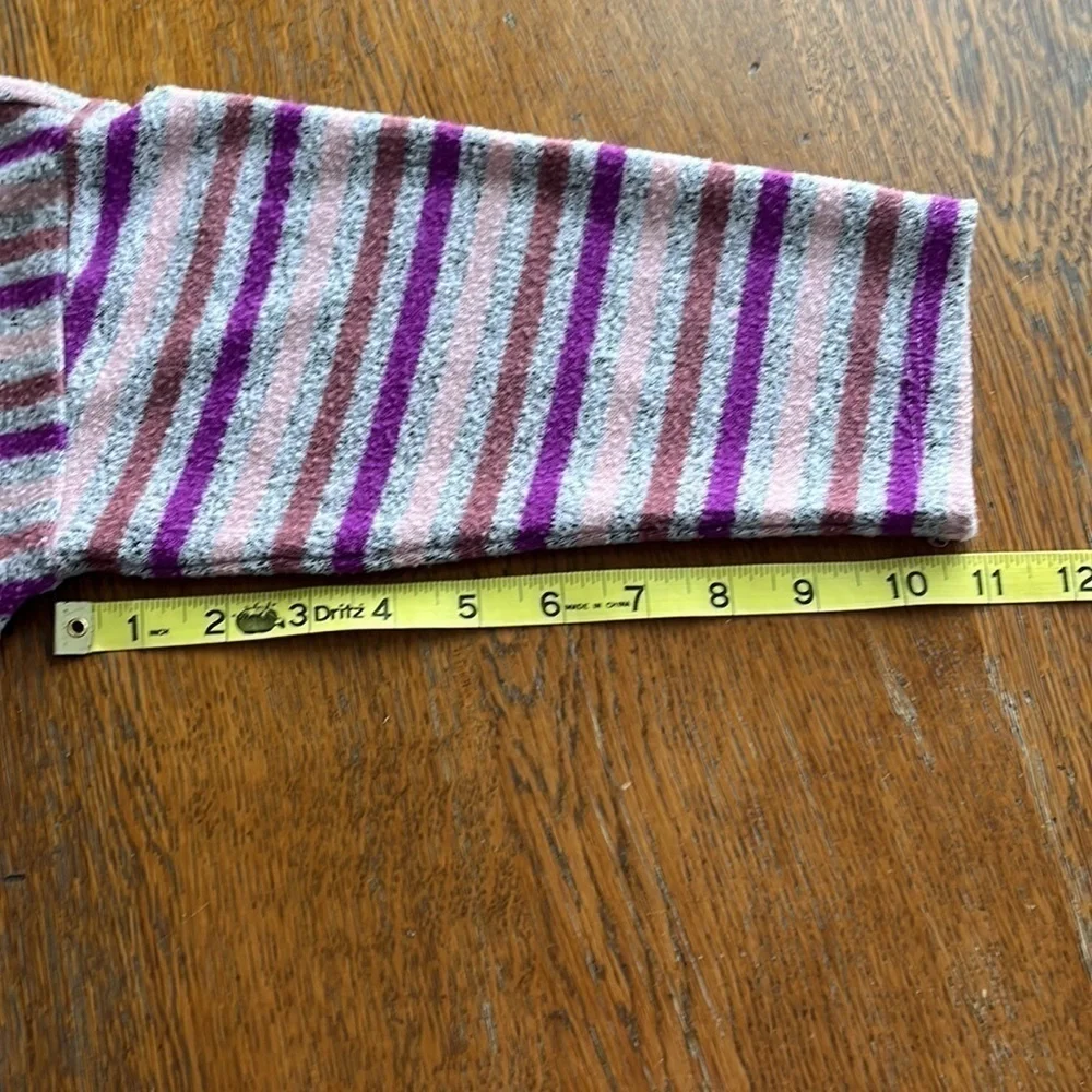 Torrid Super Soft Plush gray w/purple lt pink and lt brown stripes size 00